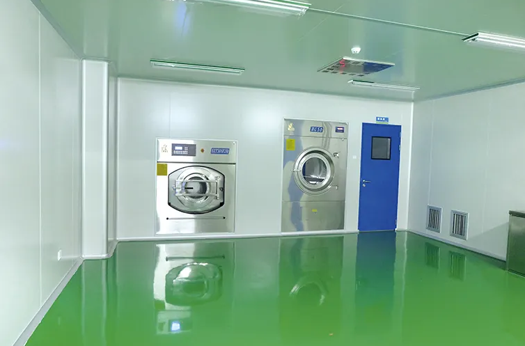 萬級潔凈車間裝修麻煩嗎？裝修機(jī)構(gòu)去哪里找呢？